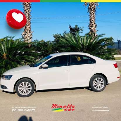 VOLKSWAGEN-JETTA-2012