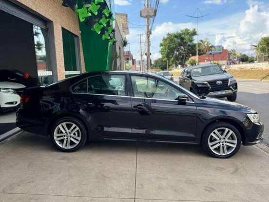 VOLKSWAGEN-JETTA-2.0 TSI HIGHLINE 211CV GASOLINA 4P TIPTRONIC VOLKSWAGEN-JETTA-2015