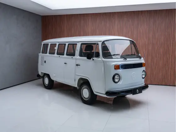 Volkswagen Kombi 1.6 MI STD 8V Gasolina 3P Manual