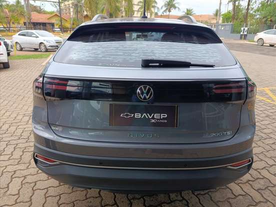 VOLKSWAGEN-NIVUS-1.0 200 TSI TOTAL FLEX COMFORTLINE AUTOMÁTICO VOLKSWAGEN-NIVUS-2023