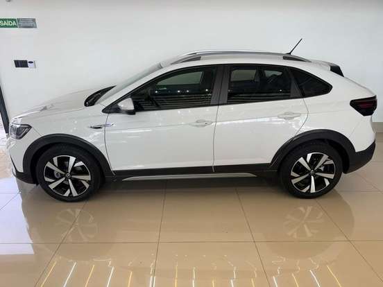VOLKSWAGEN-NIVUS-1.0 200 TSI TOTAL FLEX HIGHLINE AUTOMÁTICO VOLKSWAGEN-NIVUS-2023