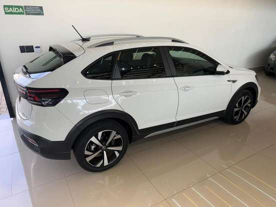 VOLKSWAGEN-NIVUS-1.0 200 TSI TOTAL FLEX HIGHLINE AUTOMÁTICO VOLKSWAGEN-NIVUS-2023