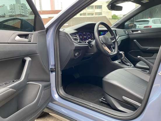 VOLKSWAGEN-NIVUS-1.0 200 TSI TOTAL FLEX HIGHLINE AUTOMÁTICO VOLKSWAGEN-NIVUS-2024