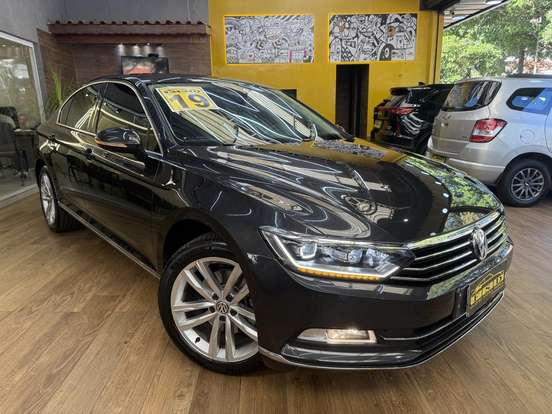 VOLKSWAGEN-PASSAT-2.0 16V TSI BLUEMOTION GASOLINA HIGHLINE 4P DSG VOLKSWAGEN-PASSAT-2018