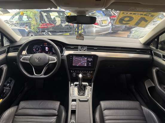 VOLKSWAGEN-PASSAT-2.0 16V TSI BLUEMOTION GASOLINA HIGHLINE 4P DSG VOLKSWAGEN-PASSAT-2018