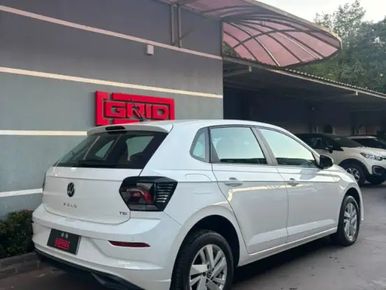 VOLKSWAGEN-POLO-1.0 170 TSI COMFORTLINE AUTOMÁTICO VOLKSWAGEN-POLO-2024
