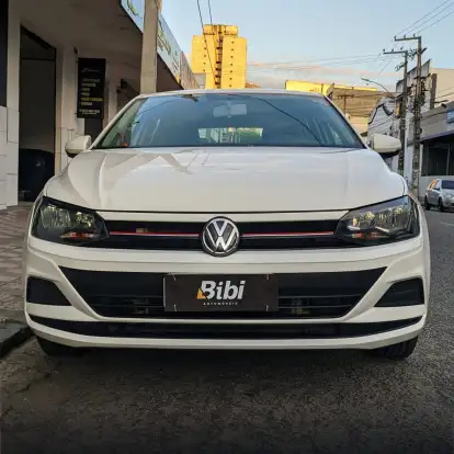 VOLKSWAGEN-POLO-2020