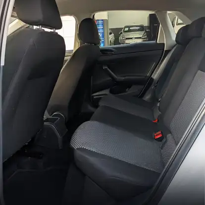 VOLKSWAGEN-POLO-2020
