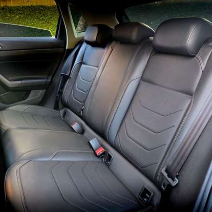 VOLKSWAGEN-POLO-2023