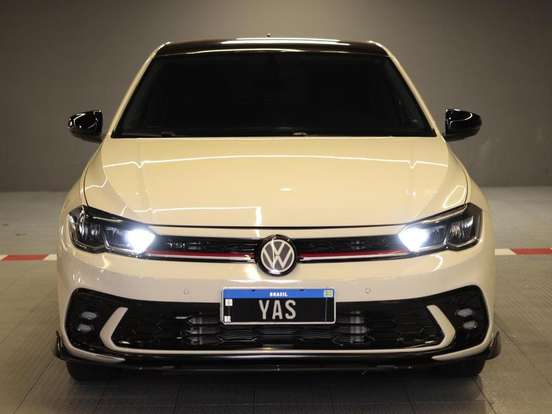 VOLKSWAGEN-POLO-2023