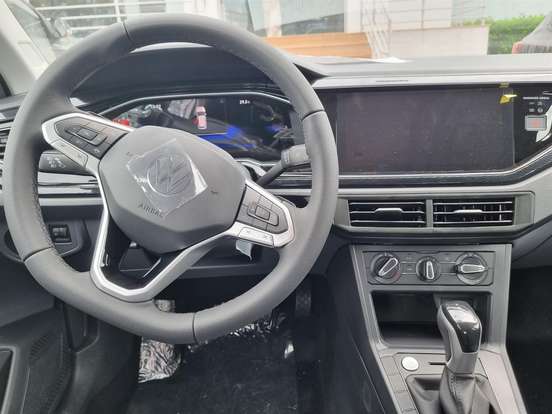 VOLKSWAGEN-POLO-2026