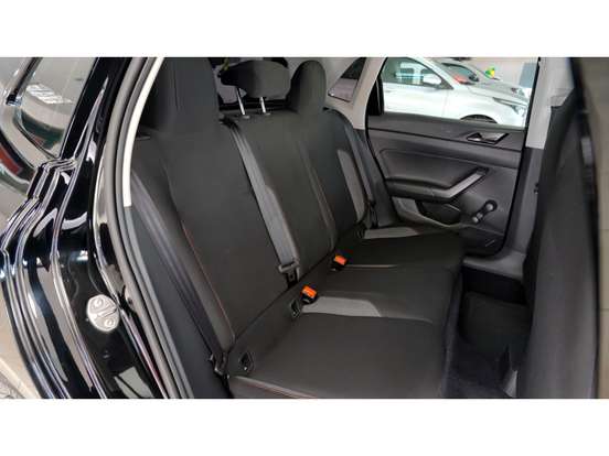 VOLKSWAGEN-POLO-2023