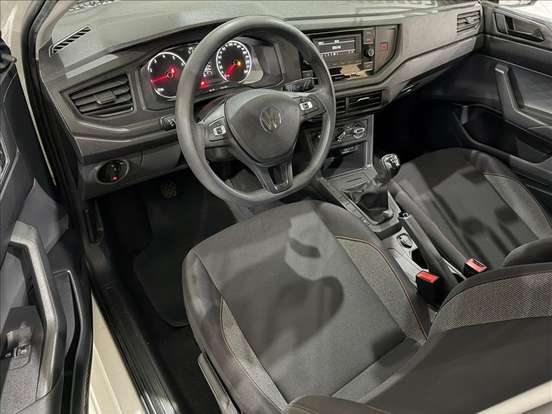 VOLKSWAGEN-POLO-2023