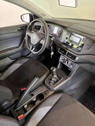 VOLKSWAGEN-POLO-2025