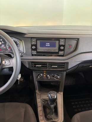 VOLKSWAGEN-POLO-2025