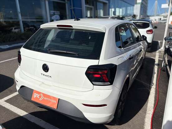 VOLKSWAGEN-POLO-2025