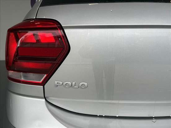 VOLKSWAGEN-POLO-2019