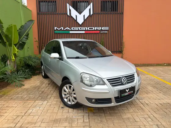VOLKSWAGEN POLO SEDAN 1.6 MI COMFORTLINE 8V FLEX 4P AUTOMATIZADO
