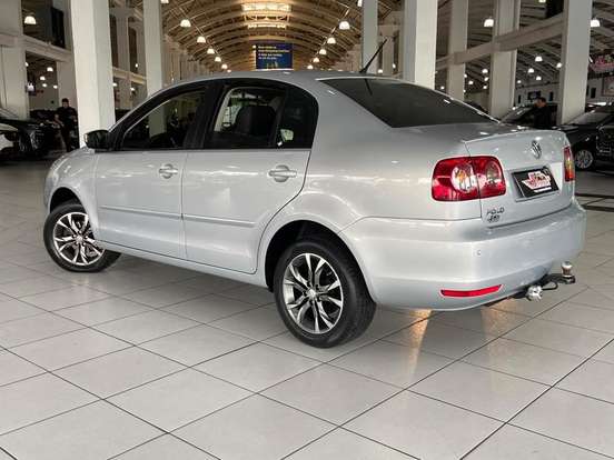 VOLKSWAGEN-POLO SEDAN-1.6 MI 8V FLEX 4P MANUAL VOLKSWAGEN-POLO SEDAN-2012