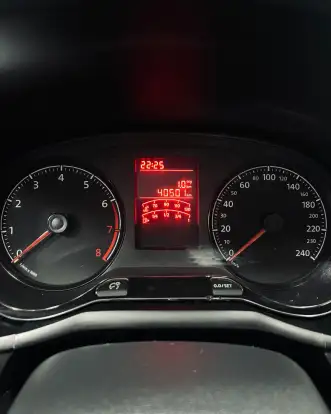 VOLKSWAGEN-SAVEIRO-2024