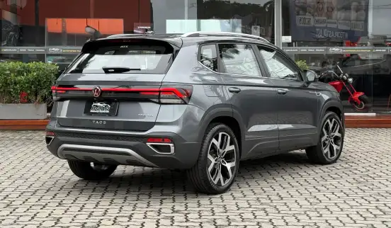 VOLKSWAGEN-TAOS-2026