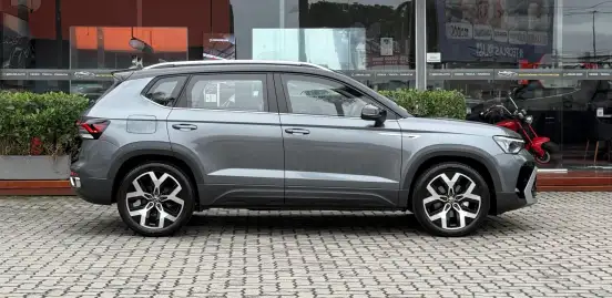 VOLKSWAGEN-TAOS-2026