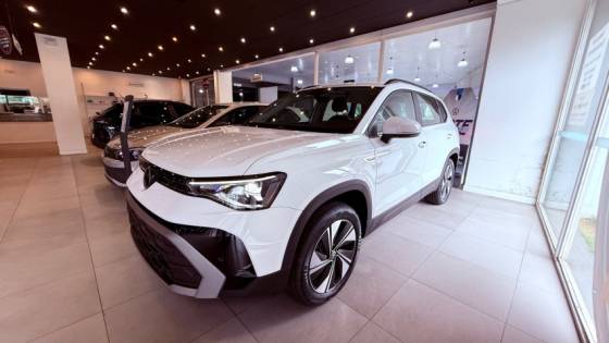VOLKSWAGEN TAOS 1.4 250 TSI TOTAL FLEX COMFORTLINE AUTOMÁTICO