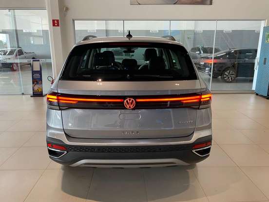 VOLKSWAGEN-TAOS-2026