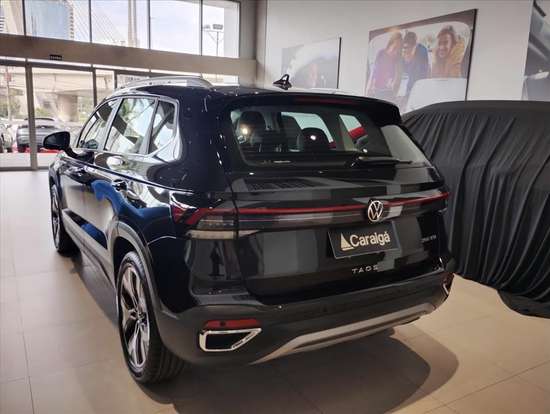 VOLKSWAGEN-TAOS-2026