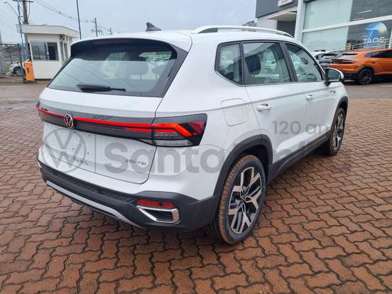VOLKSWAGEN-TAOS-2026