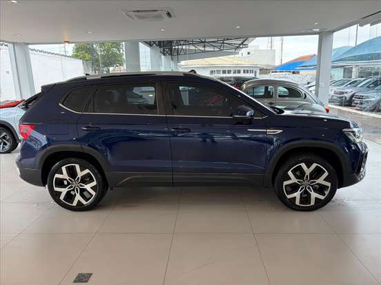 VOLKSWAGEN-TAOS-2023