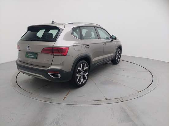 VOLKSWAGEN-TAOS-1.4 250 TSI TOTAL FLEX HIGHLINE AUTOMÁTICO VOLKSWAGEN-TAOS-2024