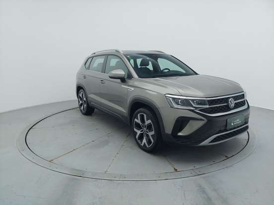 VOLKSWAGEN-TAOS-2024