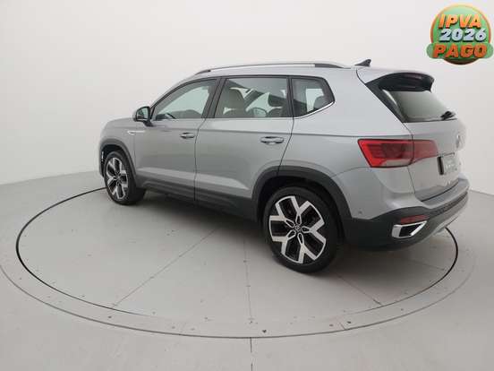 VOLKSWAGEN-TAOS-2024