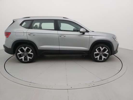 VOLKSWAGEN-TAOS-2024