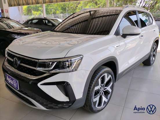 VOLKSWAGEN-TAOS-2024