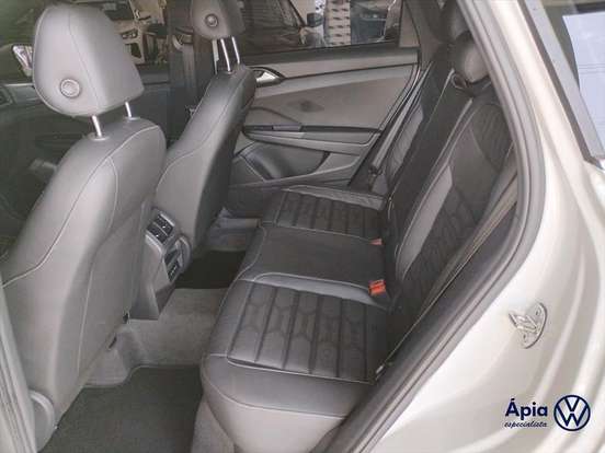 VOLKSWAGEN-TAOS-2024