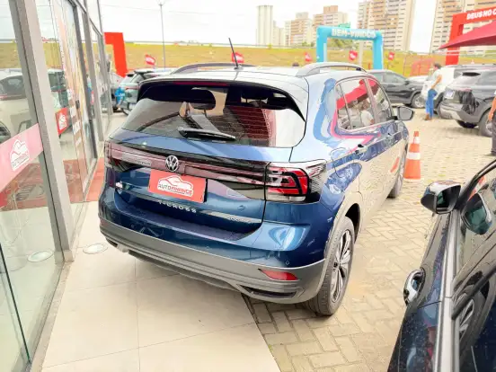 VOLKSWAGEN-T-CROSS-2023