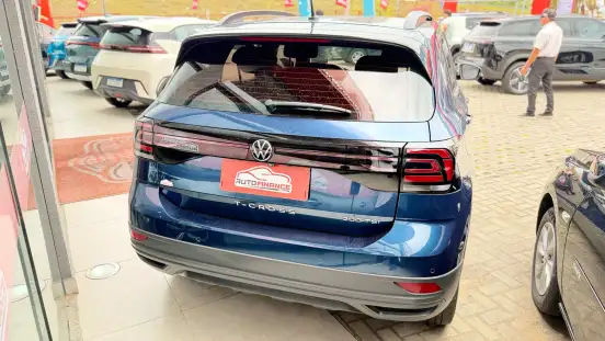 VOLKSWAGEN-T-CROSS-2023