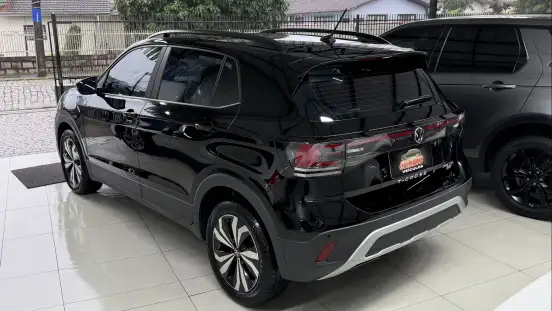VOLKSWAGEN-T-CROSS-2025