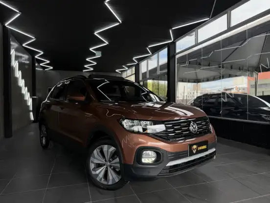 VOLKSWAGEN-T-CROSS-2020