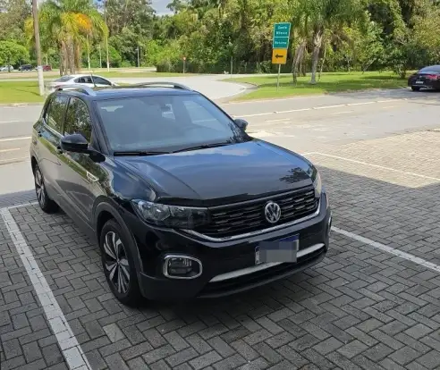 VOLKSWAGEN-T-CROSS-2021