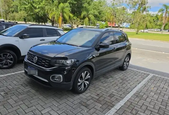 VOLKSWAGEN-T-CROSS-2021