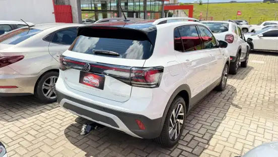 VOLKSWAGEN-T-CROSS-1.4 250 TSI TOTAL FLEX HIGHLINE AUTOMÁTICO VOLKSWAGEN-T-CROSS-2025