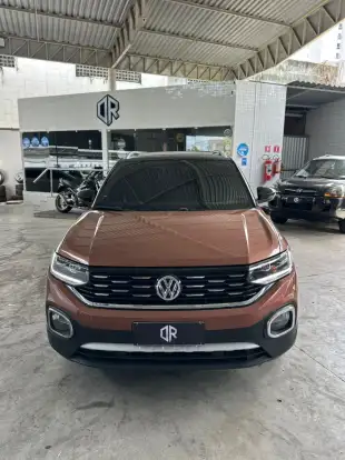 VOLKSWAGEN-T-CROSS-2019
