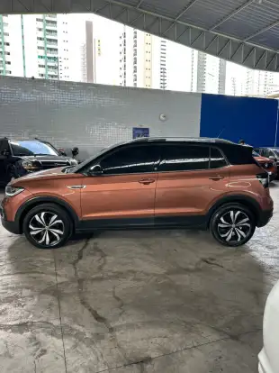 VOLKSWAGEN-T-CROSS-1.4 250 TSI TOTAL FLEX HIGHLINE AUTOMÁTICO VOLKSWAGEN-T-CROSS-2019