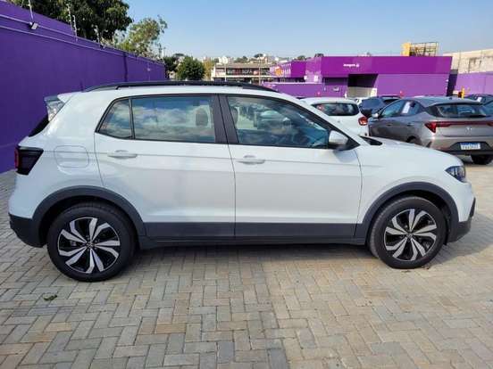 VOLKSWAGEN-T-CROSS-2023