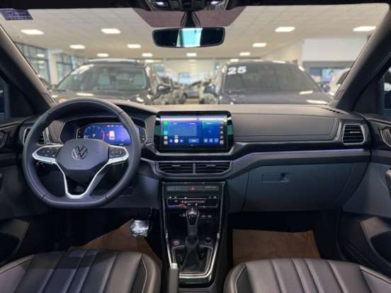 VOLKSWAGEN-T-CROSS-2025
