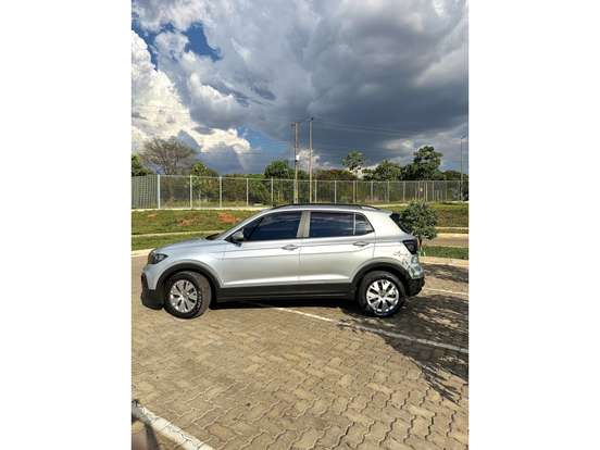 VOLKSWAGEN-T-CROSS-2021