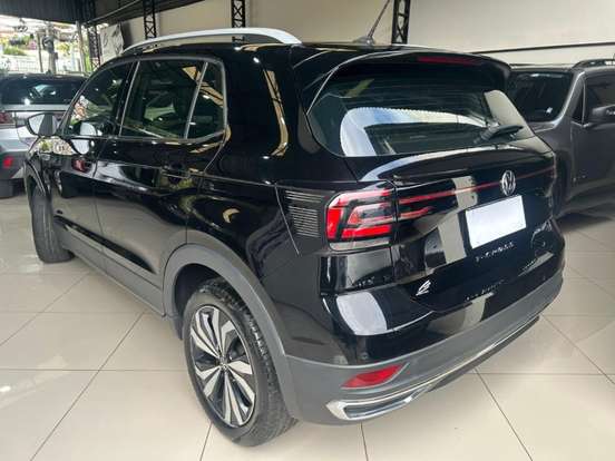 VOLKSWAGEN-T-CROSS-2022